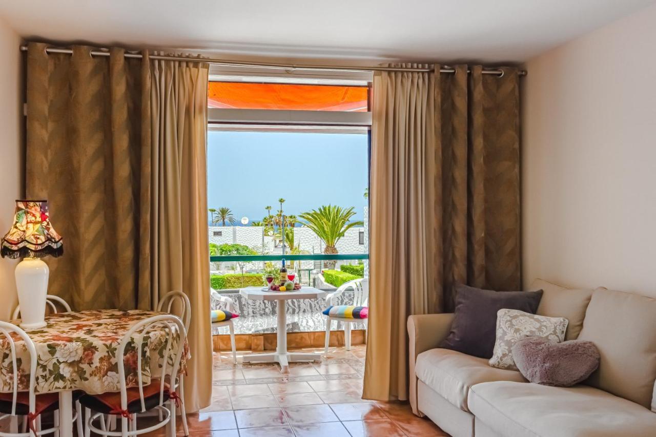 Apartment Apart America - 150 Meters From The Beach, Free Wi-Fi Arona  Extérieur photo