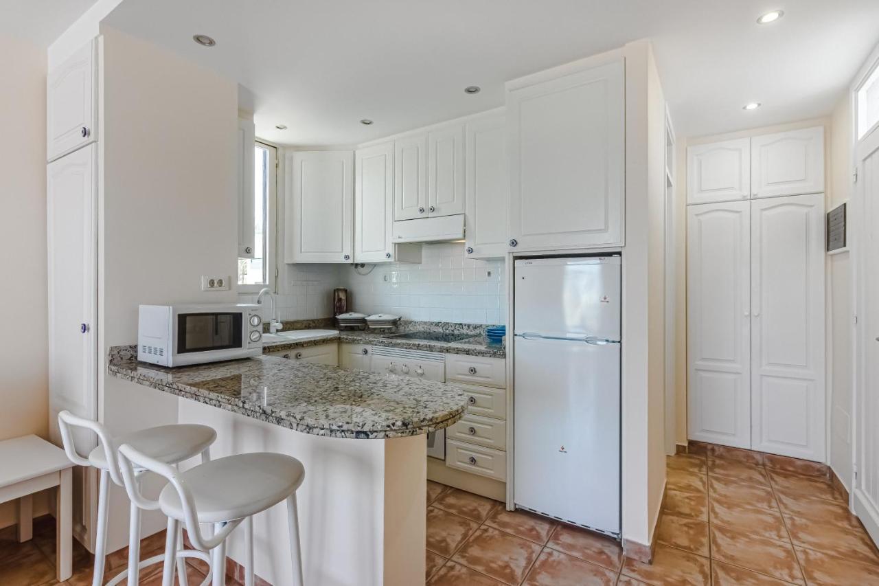Apartment Apart America - 150 Meters From The Beach, Free Wi-Fi Arona  Extérieur photo