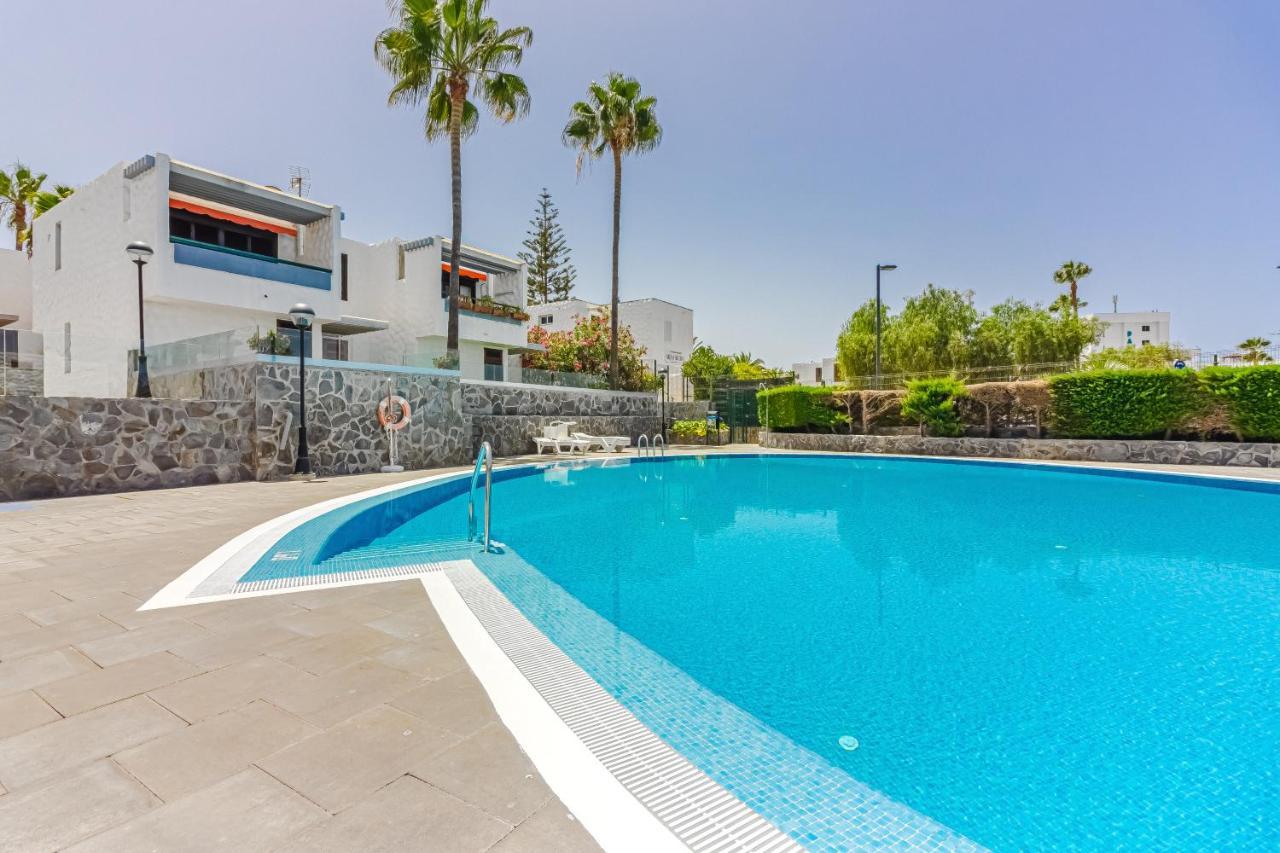 Apartment Apart America - 150 Meters From The Beach, Free Wi-Fi Arona  Extérieur photo