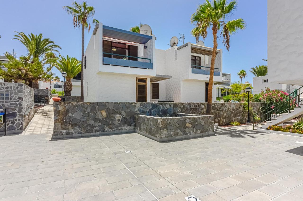 Apartment Apart America - 150 Meters From The Beach, Free Wi-Fi Arona  Extérieur photo