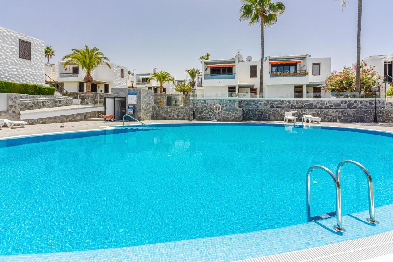 Apartment Apart America - 150 Meters From The Beach, Free Wi-Fi Arona  Extérieur photo